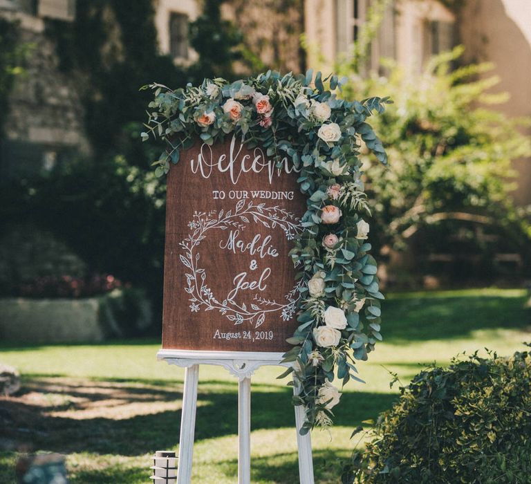 Wooden wedding signage at Le Mas De La Rose