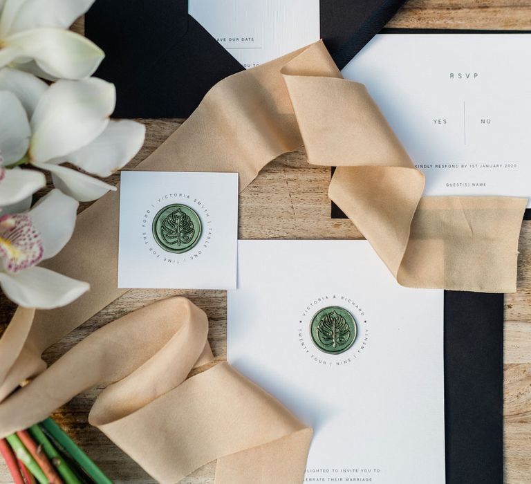 Minimalist wedding stationery from Lucy McSpirit