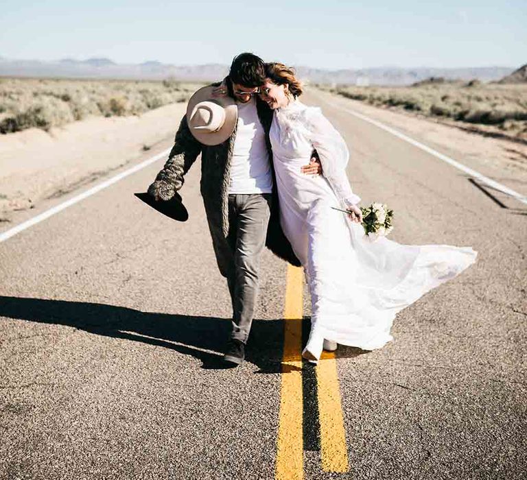 Desert photoshoot for bride and groom in Las Vegas