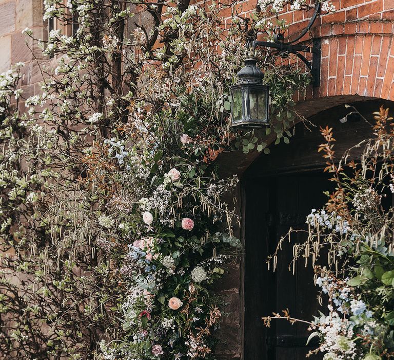 Wedding flowers at Brinsop Court