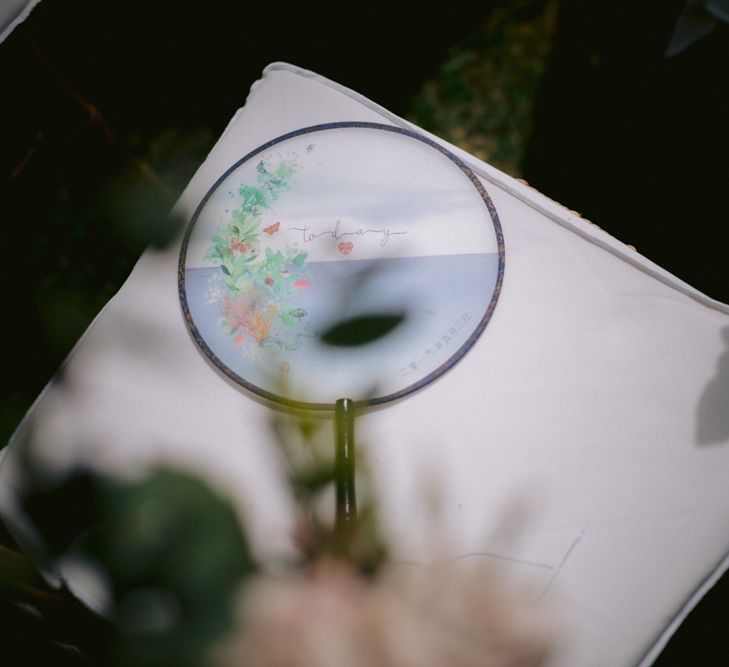 Fan wedding accessory 