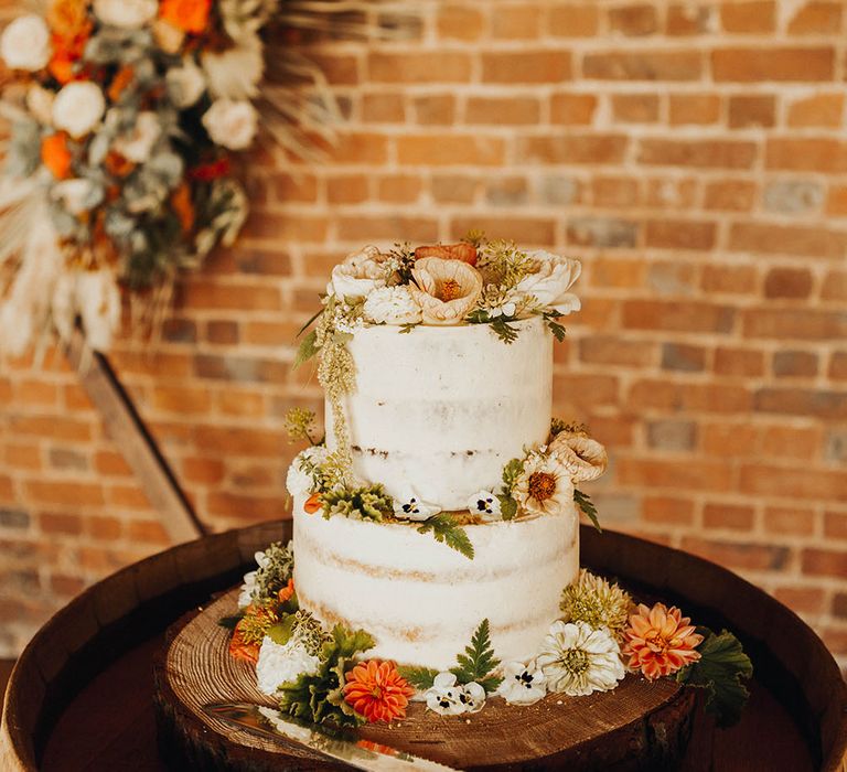 Buttercream wedding cake for rustic wedding