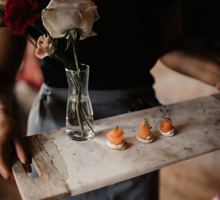 Cream cheese and smoked salmon canapés 