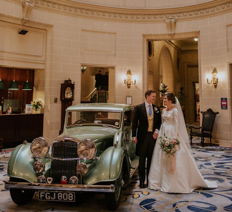 Stunning London wedding venue - Royal Automobile club wedding