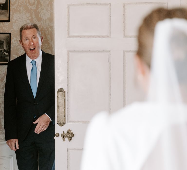 Bride's father sees her for the first time