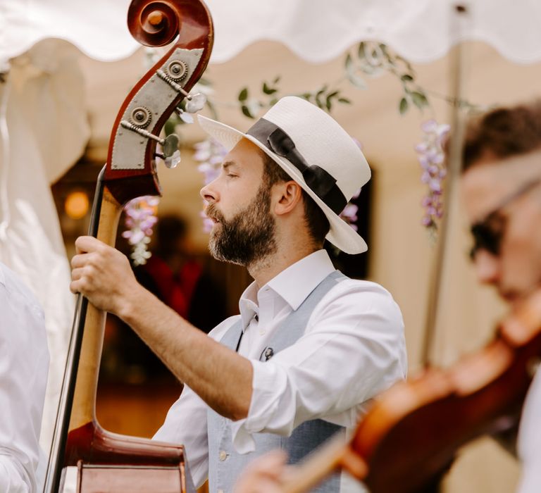 Band play on wedding day