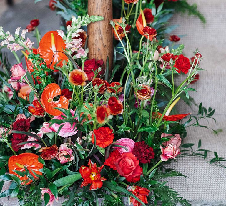 Bright red and pink wedding flower decoration