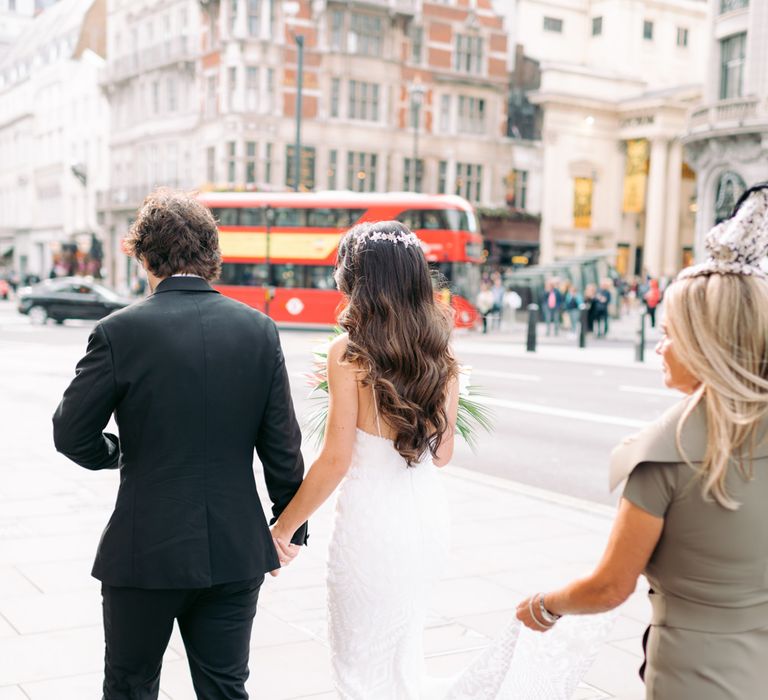 Newly-wed couple on the streets of London