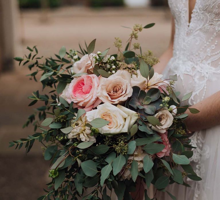 Blush rose wedding bouquet for bride