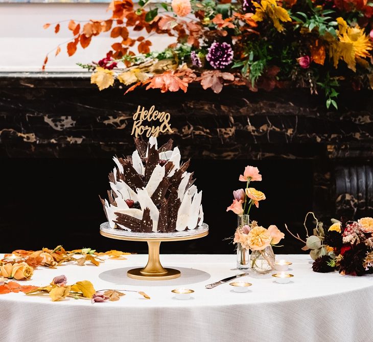 Wedding cake with chocolate shard design 