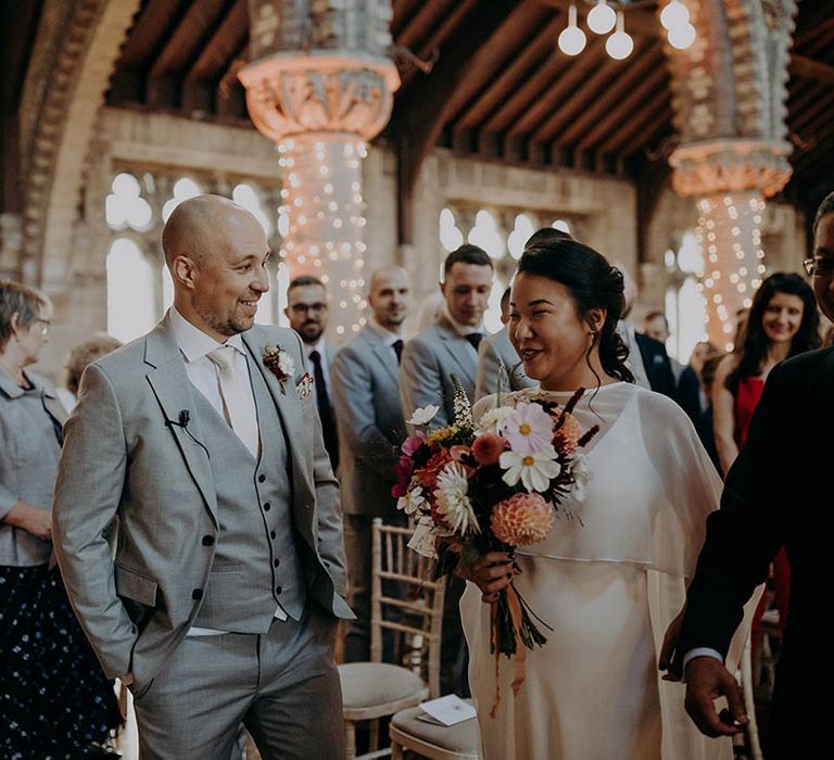 Groom sees his bride for the first time on the day of their wedding | Irene Yap Photography