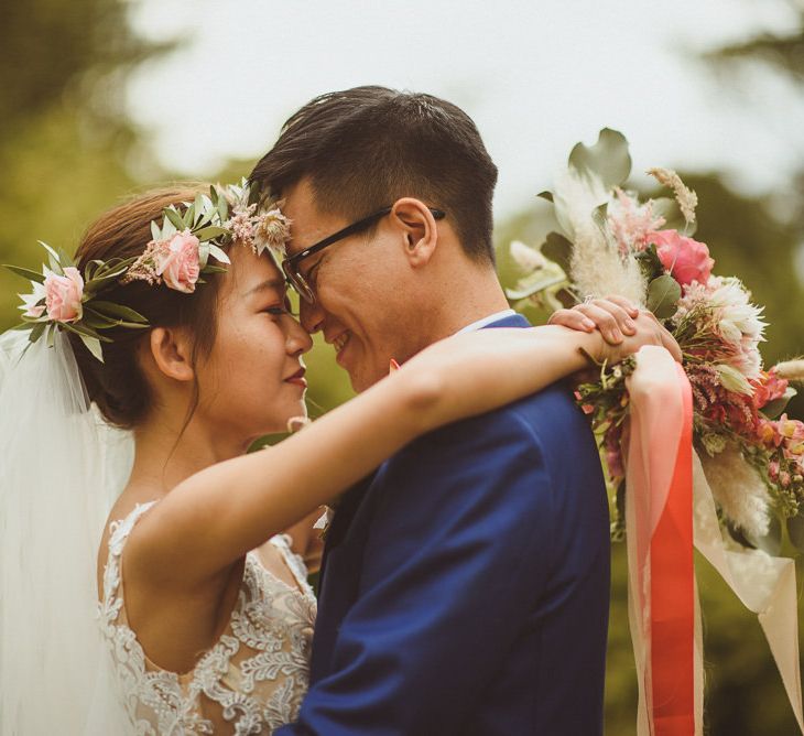 ribbon tied wedding bouquet 