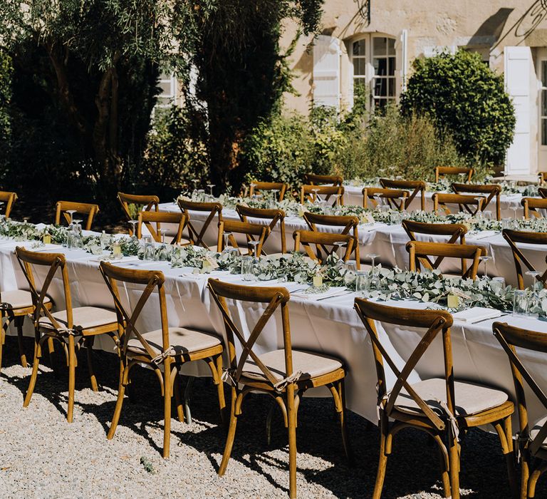 outdoor wedding reception table decorations with foliage table runners 