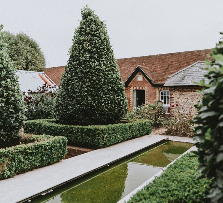 Wedding venue Southend Barns