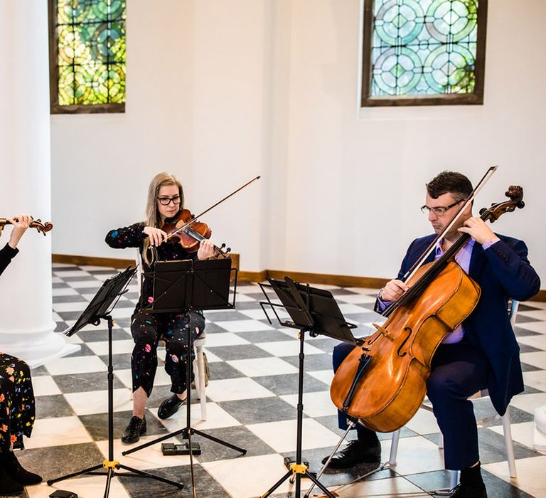 Live wedding music during the wedding ceremony