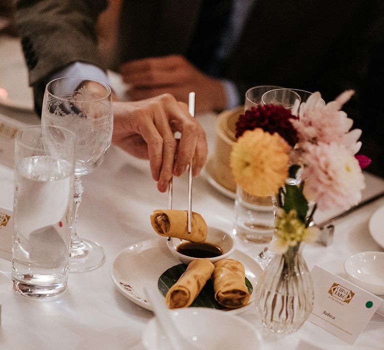 Spring rolls with soy sauce 