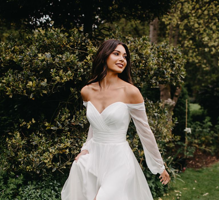 Molly from the New 2022 Nova Suzanne Neville Bridal Collection. 