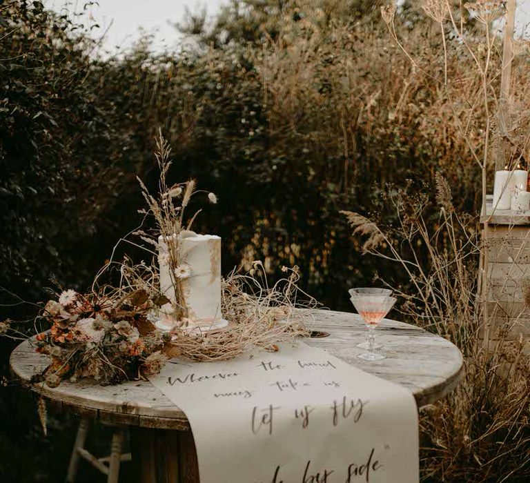 Simple, minimal details for sustainable wedding inspiration