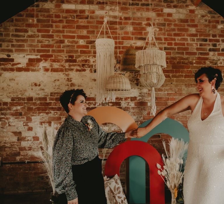 Wicker and macrame lamp shades at 70s wedding inspiration shoot 