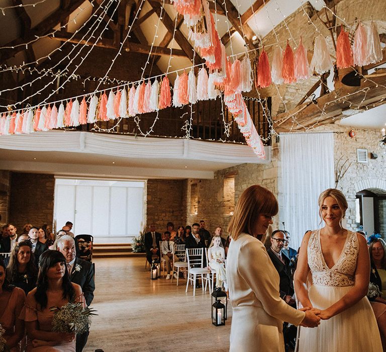 Barn wedding venue in the Cotswolds