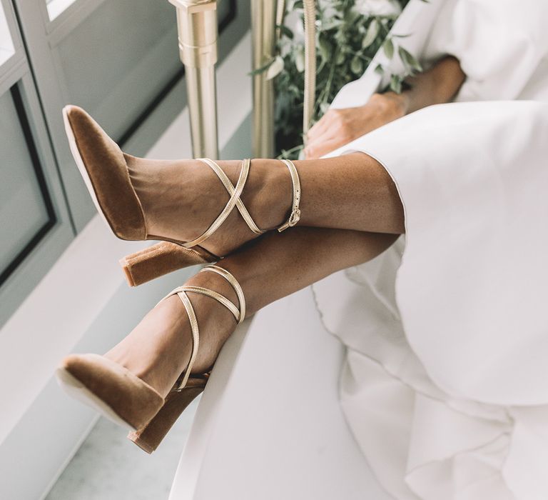 Brde in beige suede wedding shoes by Flordeasoka