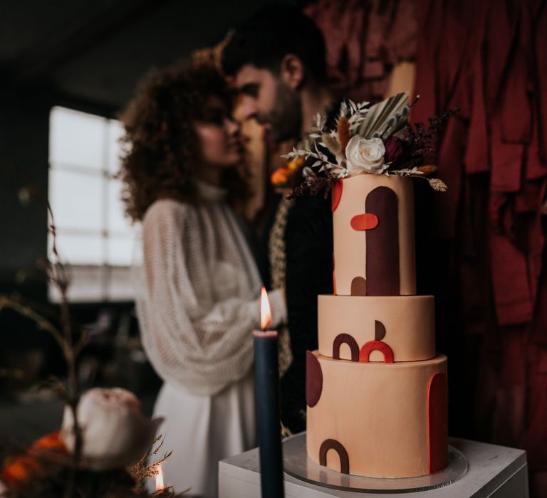 Retro wedding cake with geometric shapes by TSP Cake 