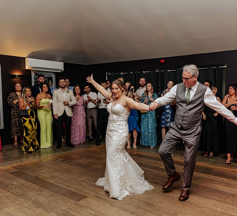 Father daughter dance at wedding 