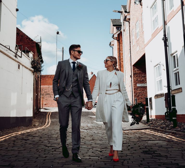 Urban wedding portraits by Joanne Lawrence Photography 