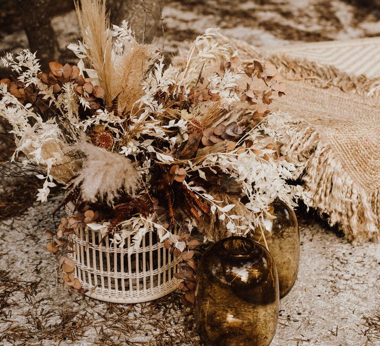 Dried floral bouquet in Mallorcan wedding