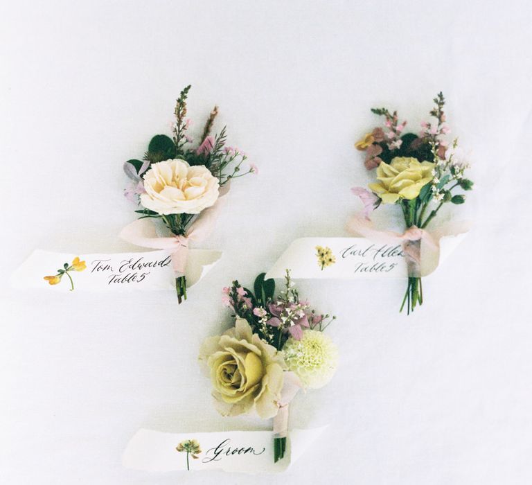 Mini flower bouquet for lapel and wedding favours for guests and groom