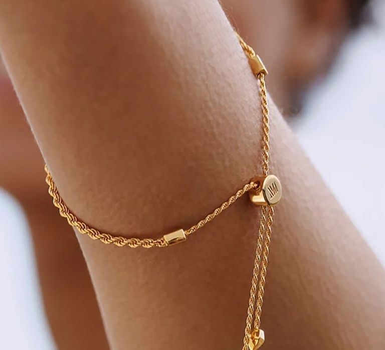 Gold chain friendship bracelet style 