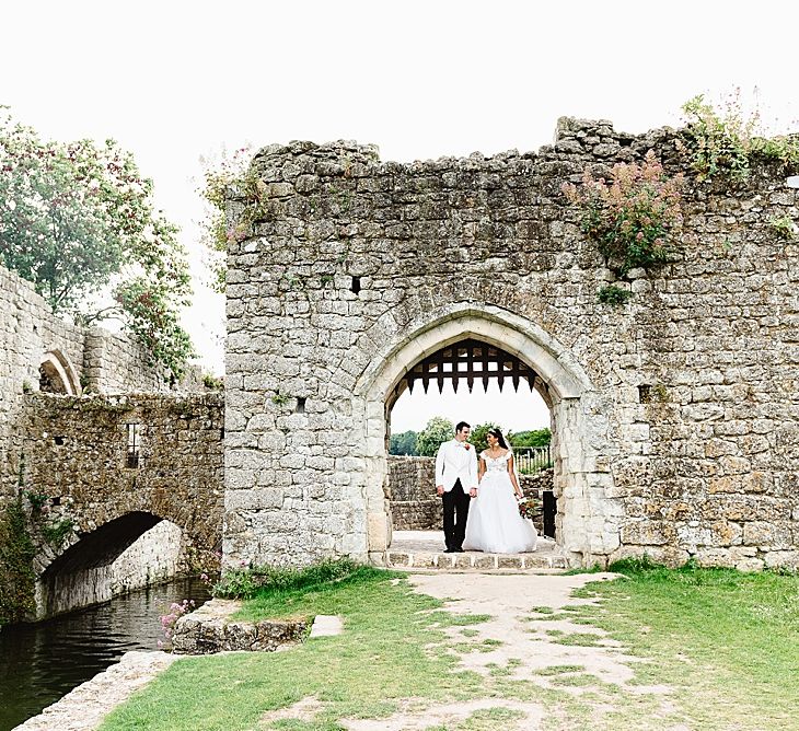 Wedding photography at Leeds castle wedding venue 