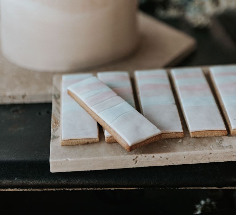 Pastel wedding biscuits for rustic wedding day