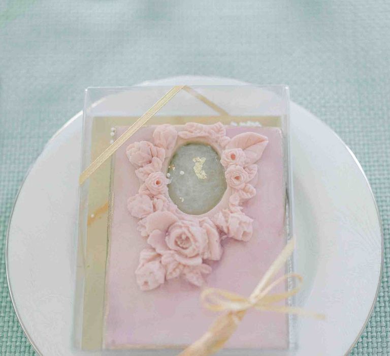 Pink biscuit wedding favour for pastel pink and green wedding inspiration at Botley's Mansion