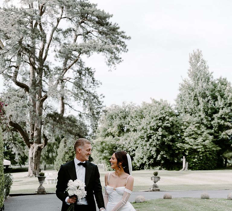 Babington House wedding with chich minimalist monochrome styling including the wedding fashion 