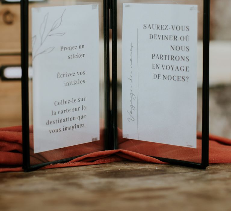 Wedding signs in backless frames 