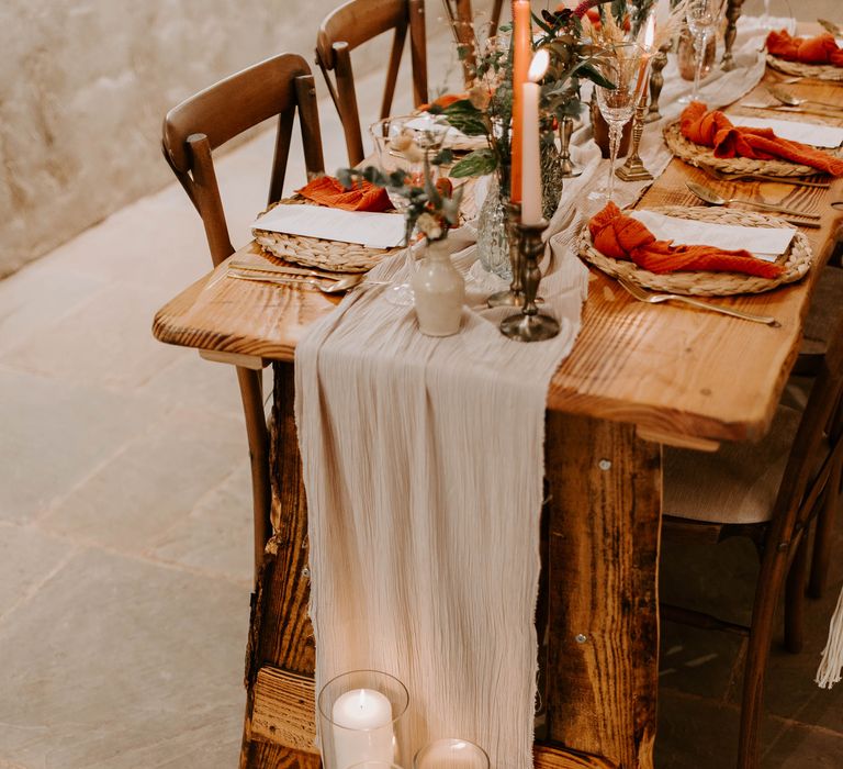 Neutral linen table runner for romantic wedding