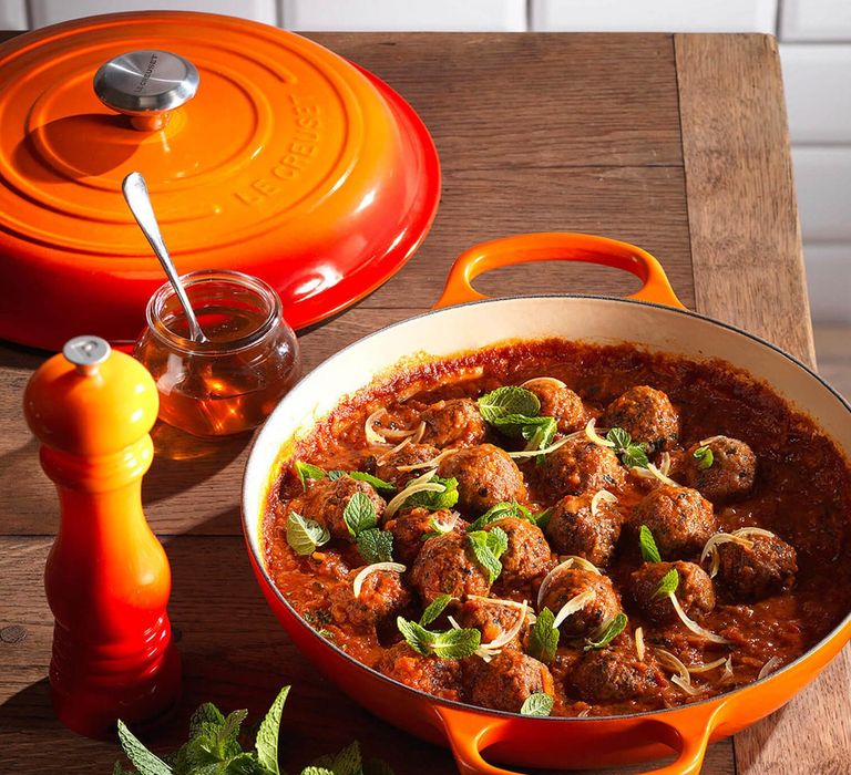 Le Creuset -Signature Cast Iron Shallow casserole, 30cm - 3.2 litre, Volcanic