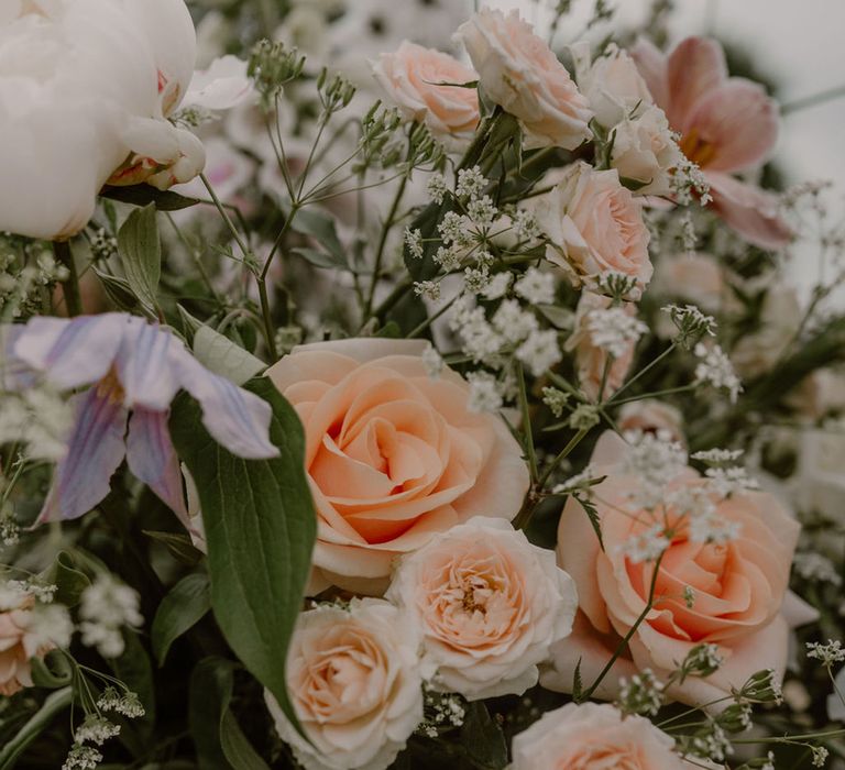 peach-rose-wedding-bouquet