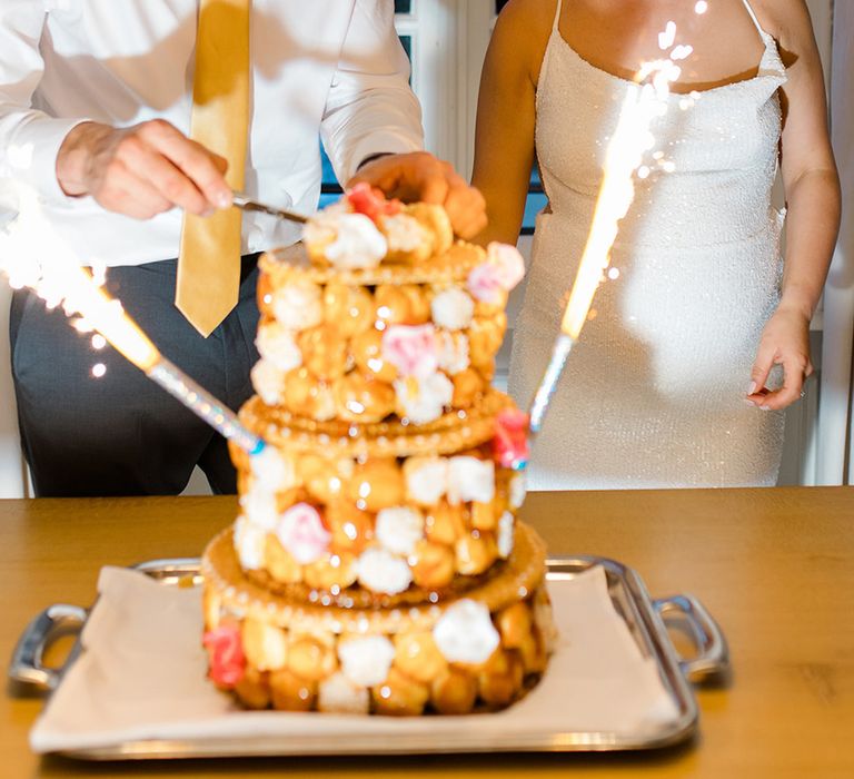 croquembouche-wedding-cake-alternative