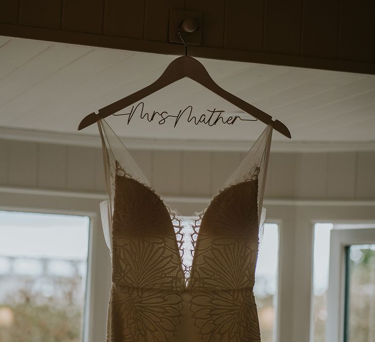 personalised-coat-hanger-for-wedding-dress