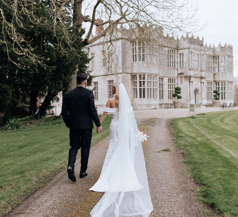 howsham-hall-country-house-wedding-with-bride-and-groom