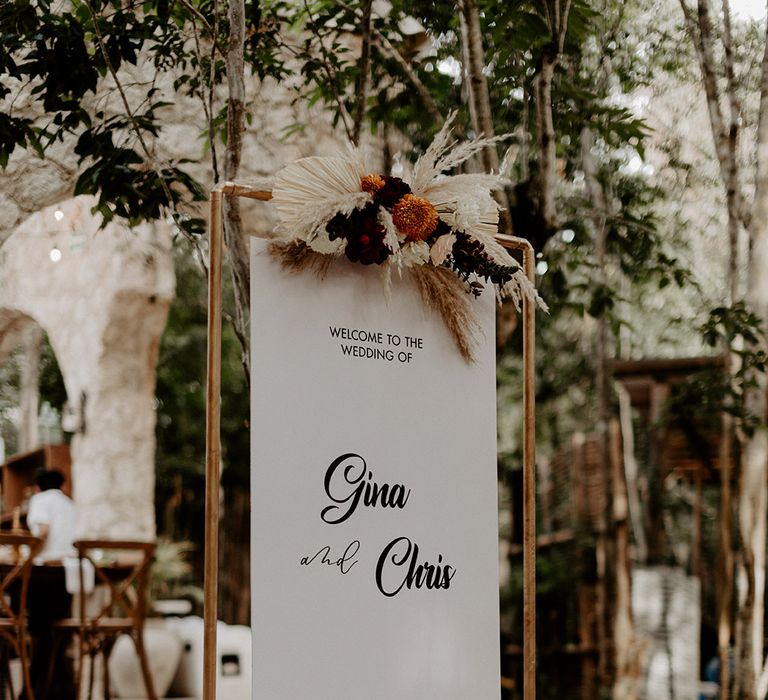 boho-wedding-flowers-with-wedding-welcome-sign