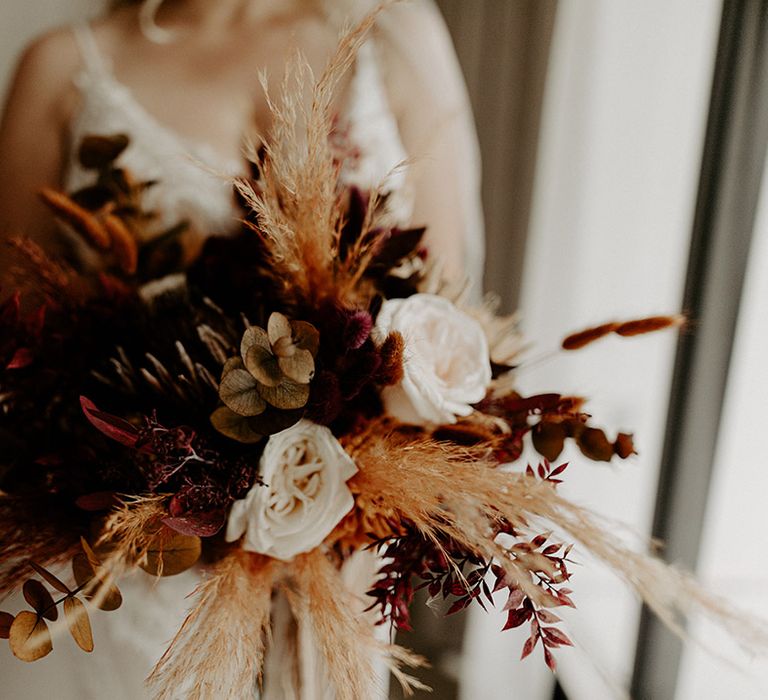 brown-and-cream-boho-oversized-wedding-bouquet