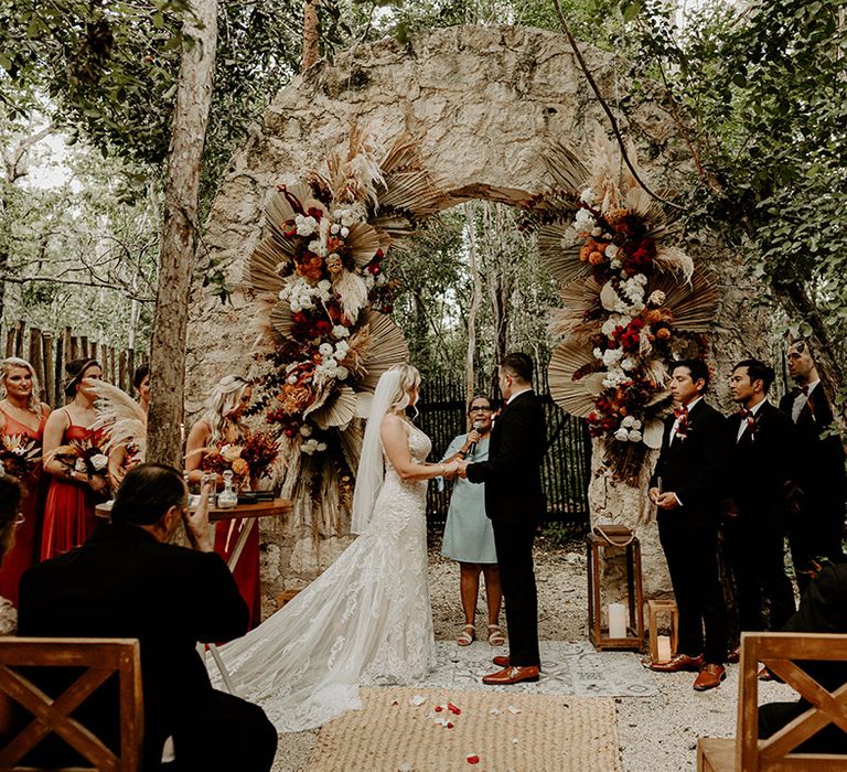 outdoor-wedding-ceremony-at-tulum