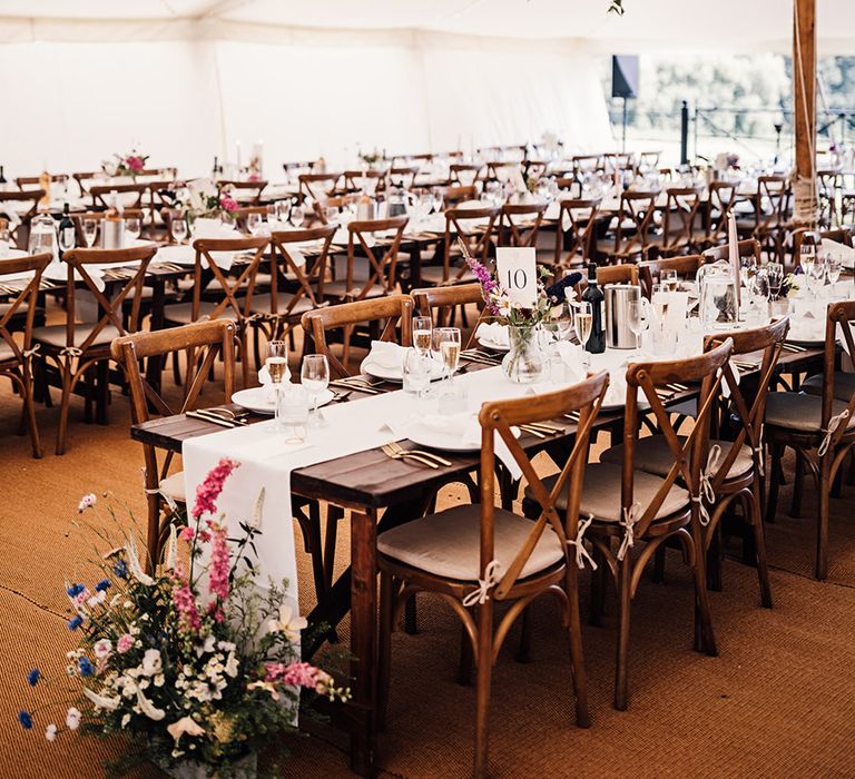 marquee-wedding-with-flower-cloud-arrangement