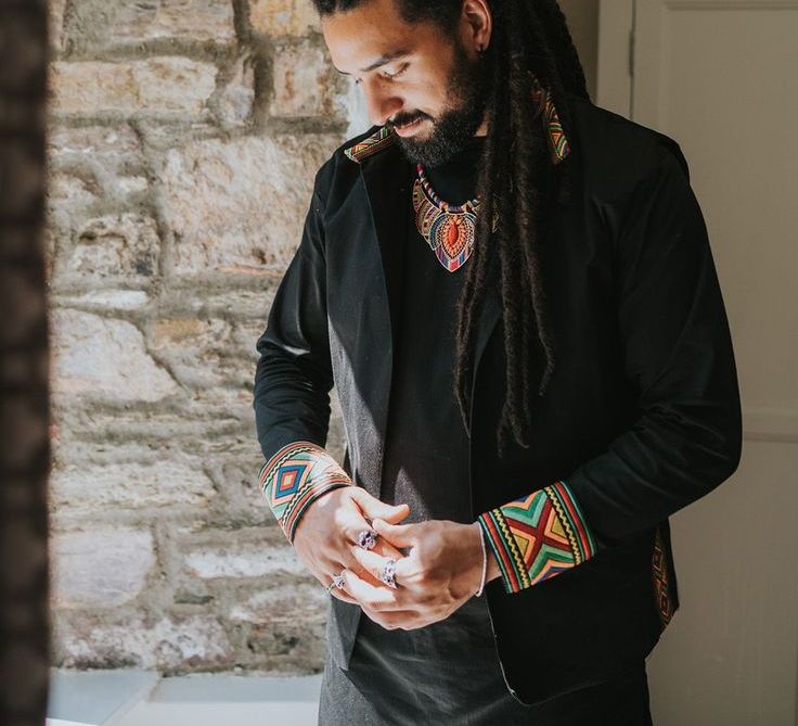 groom-with-long-dreads-for-wedding