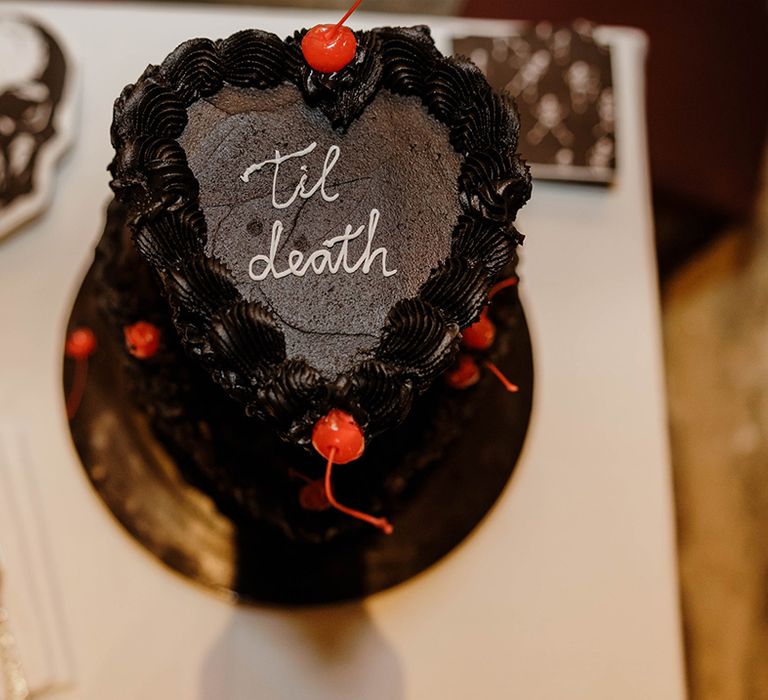 heart-shaped-til-death-wedding-cake