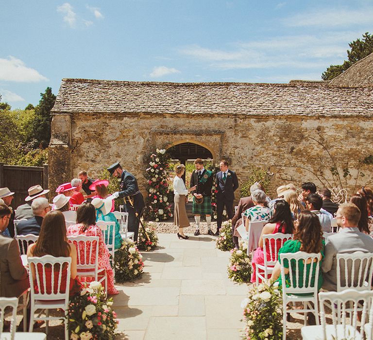 outdoor-caswell-house-wedding-ceremony