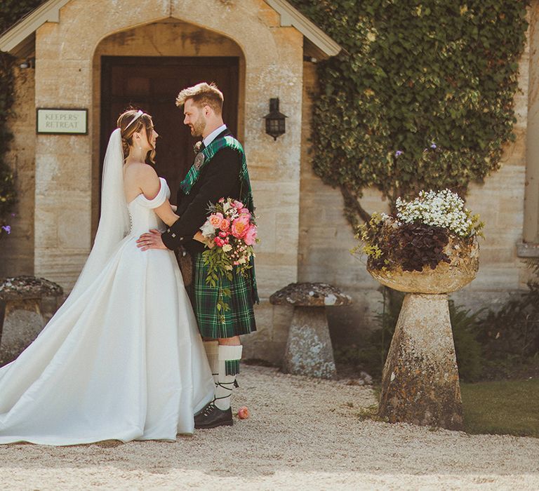 romantic-couple-wedding-photo-at-real-wedding